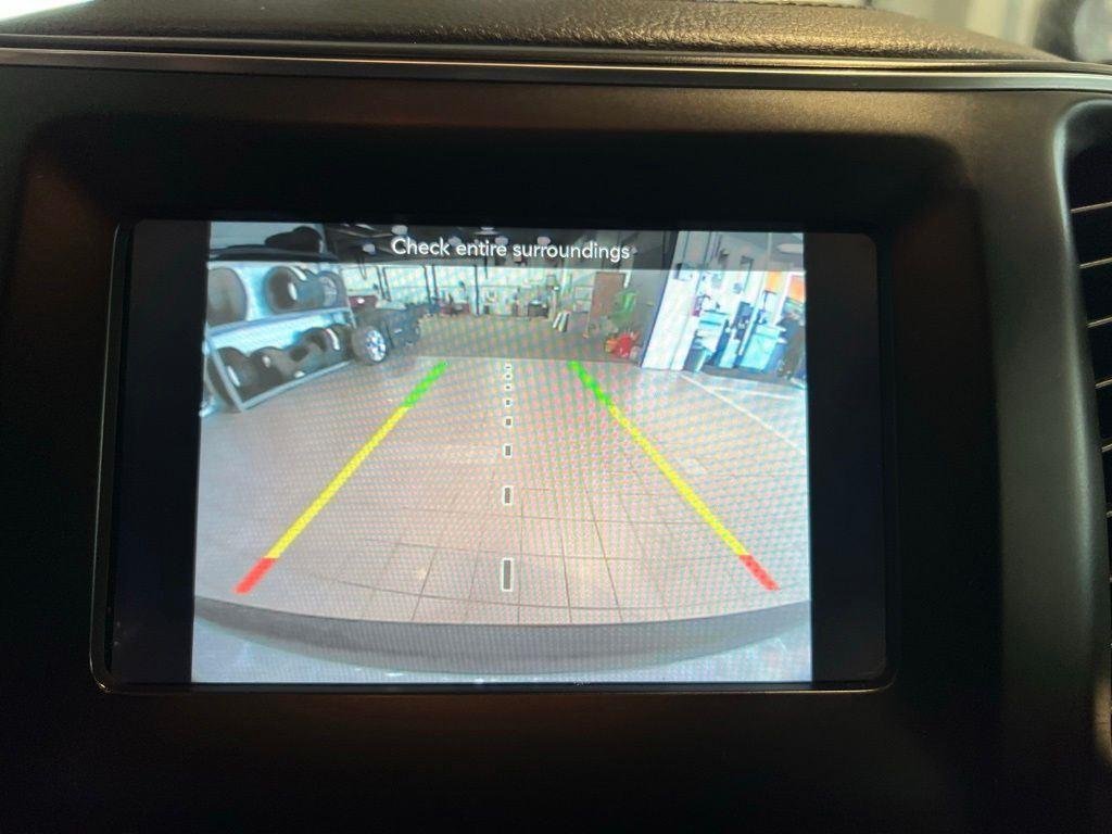 Used 2019 Billet Silver Metallic Clearco Jeep Latitude Plus image 25