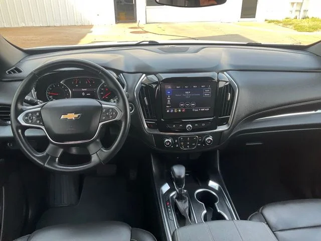 Used 2023 White Chevrolet LT Leather image 3
