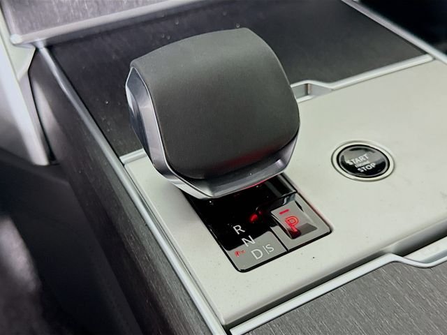 New 2026 Carpathian Grey Land Rover SE image 19