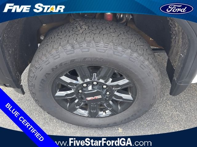 Used 2025 White GMC AT4 image 10