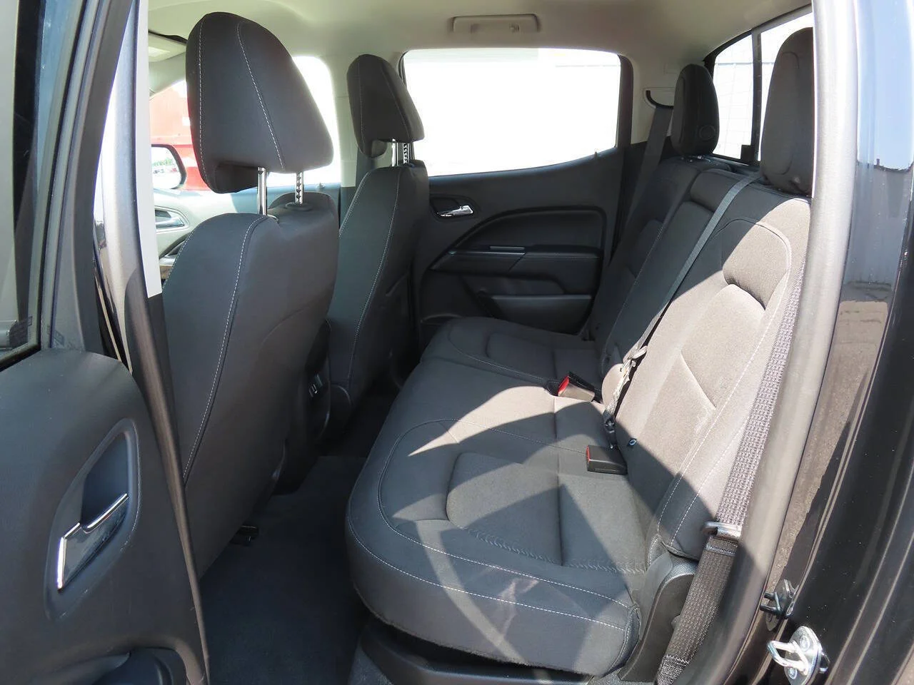 Used 2021 Onyx Black GMC Elevation 4x4 4dr Crew Cab 5 ft. SB image 10