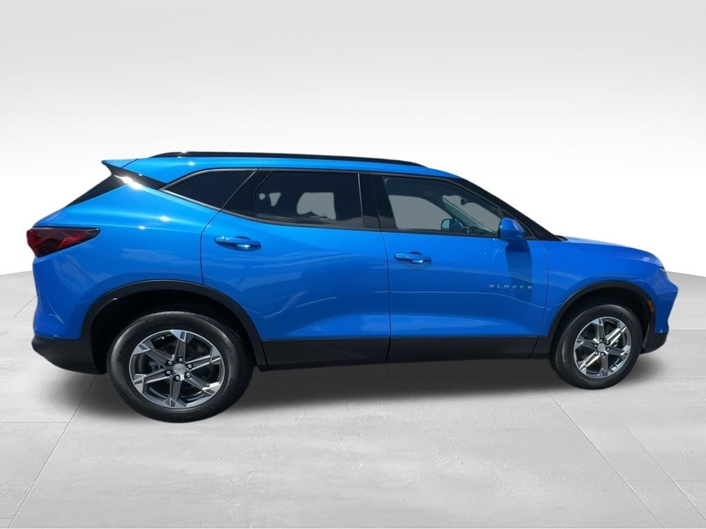 Used 2024 Blue Chevrolet LT image 8