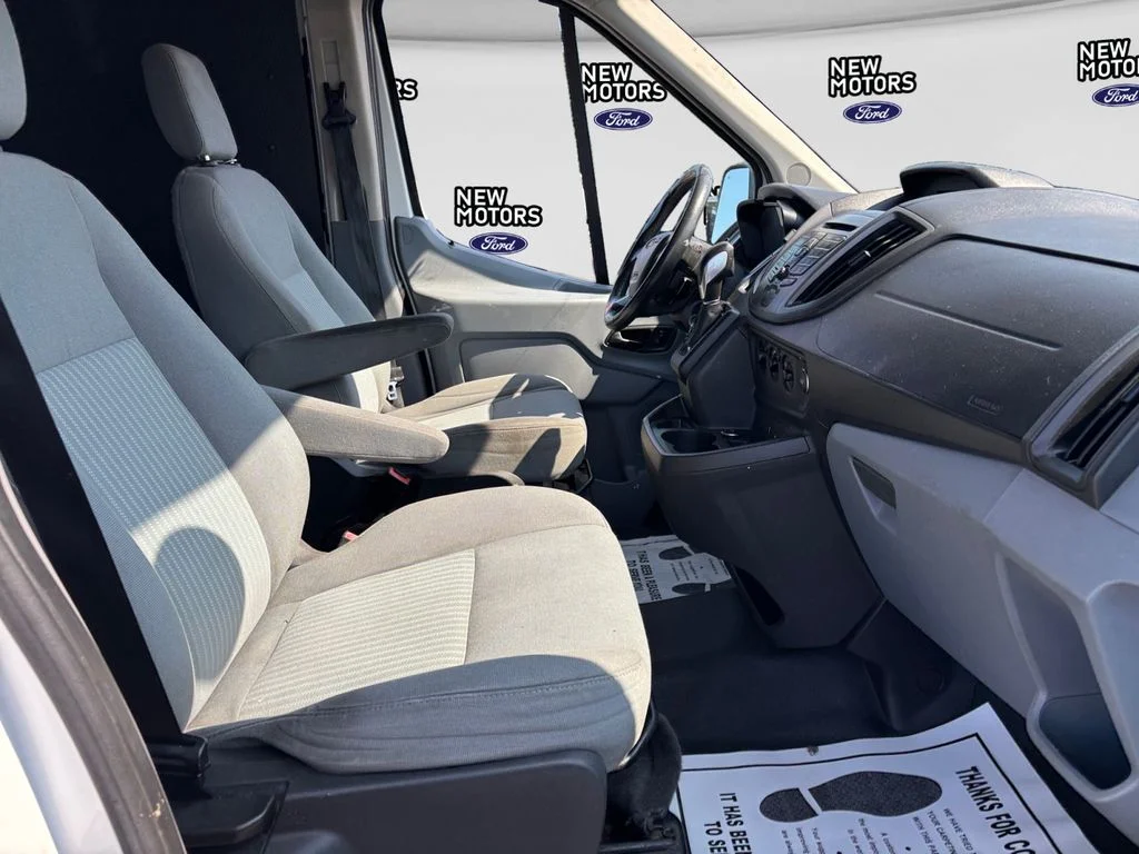 Used 2015 Oxford White Ford Base image 15
