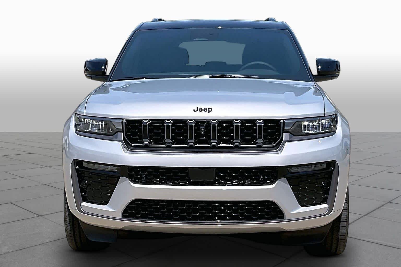 New 2026 Silver Zynith Jeep Limited Reserve image 3