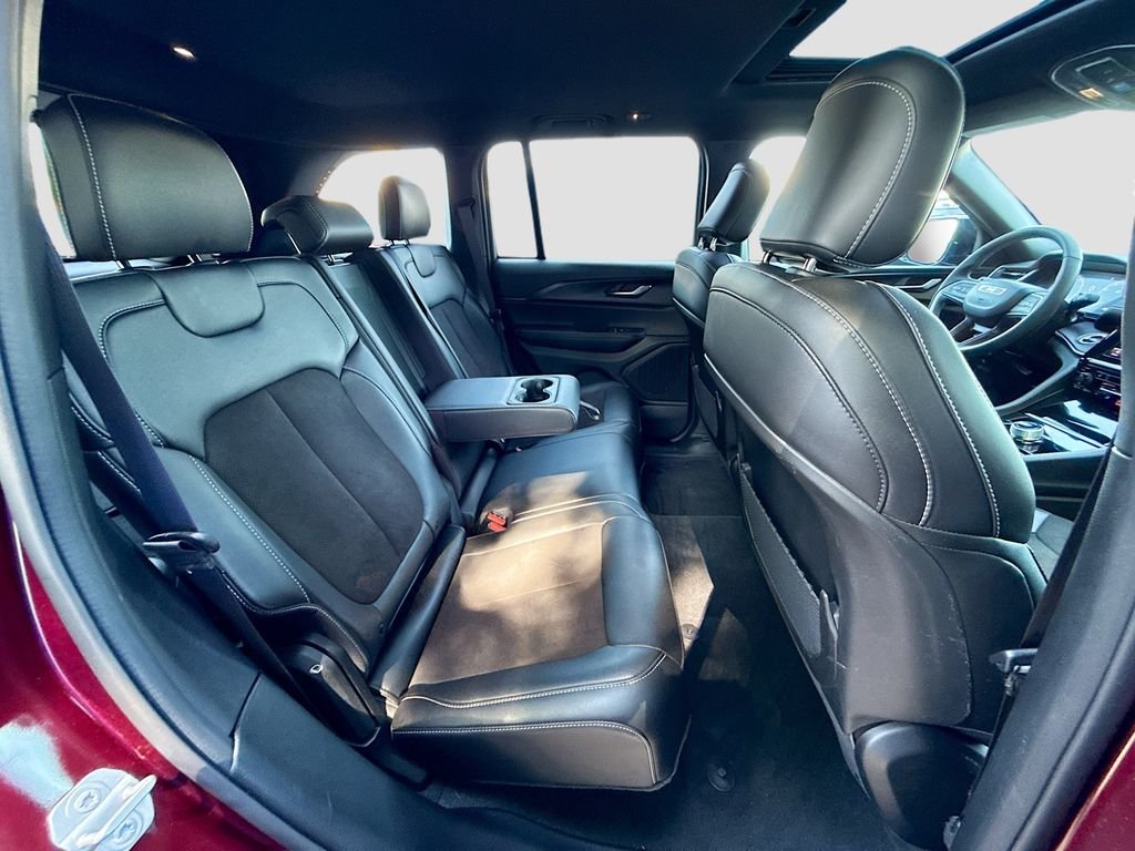 Certified Used 2025 Velvet Red Pearlcoat Jeep Altitude X image 28