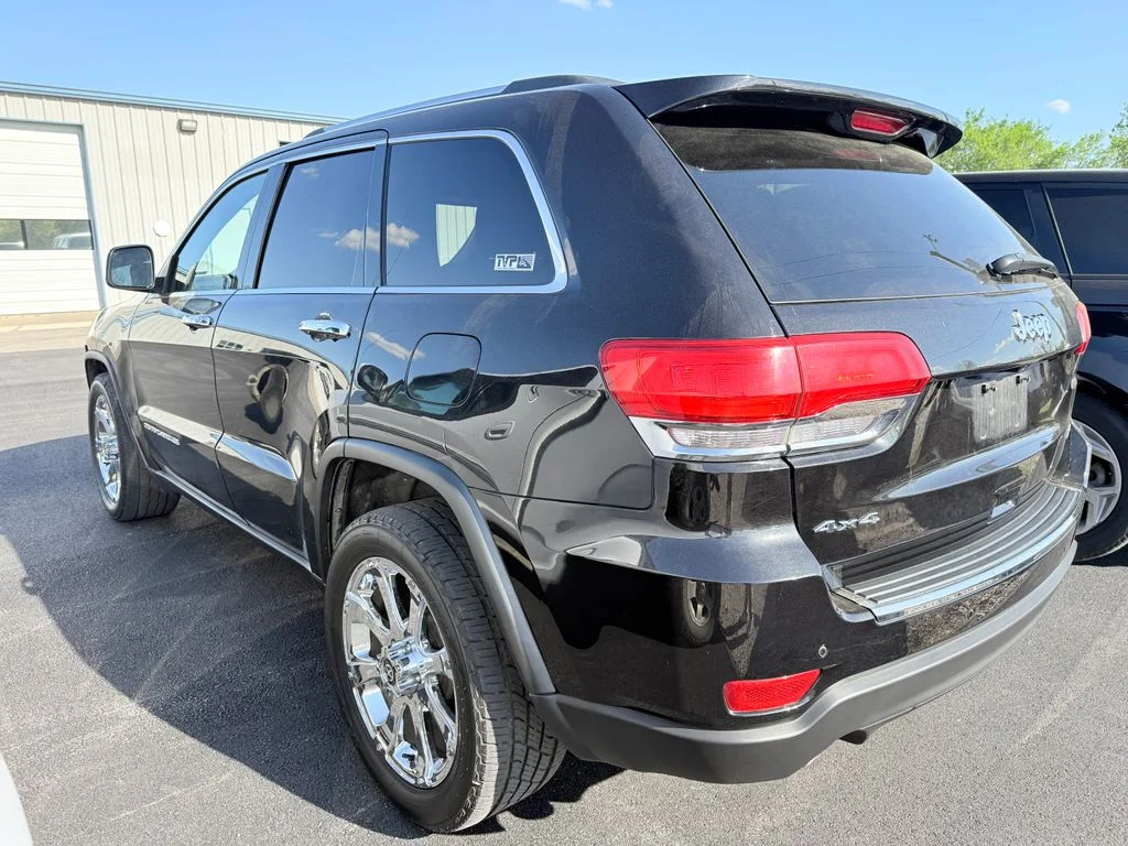 Used 2014 Black Jeep Limited image 9