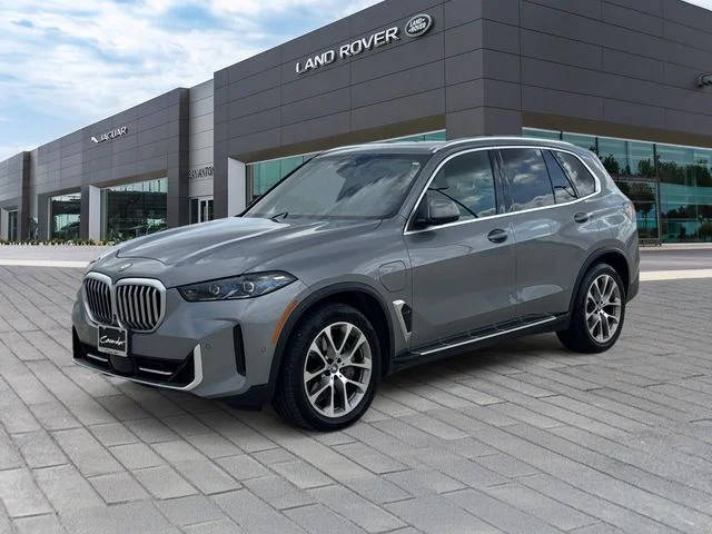 2024 BMW X5 xDrive50e's photo