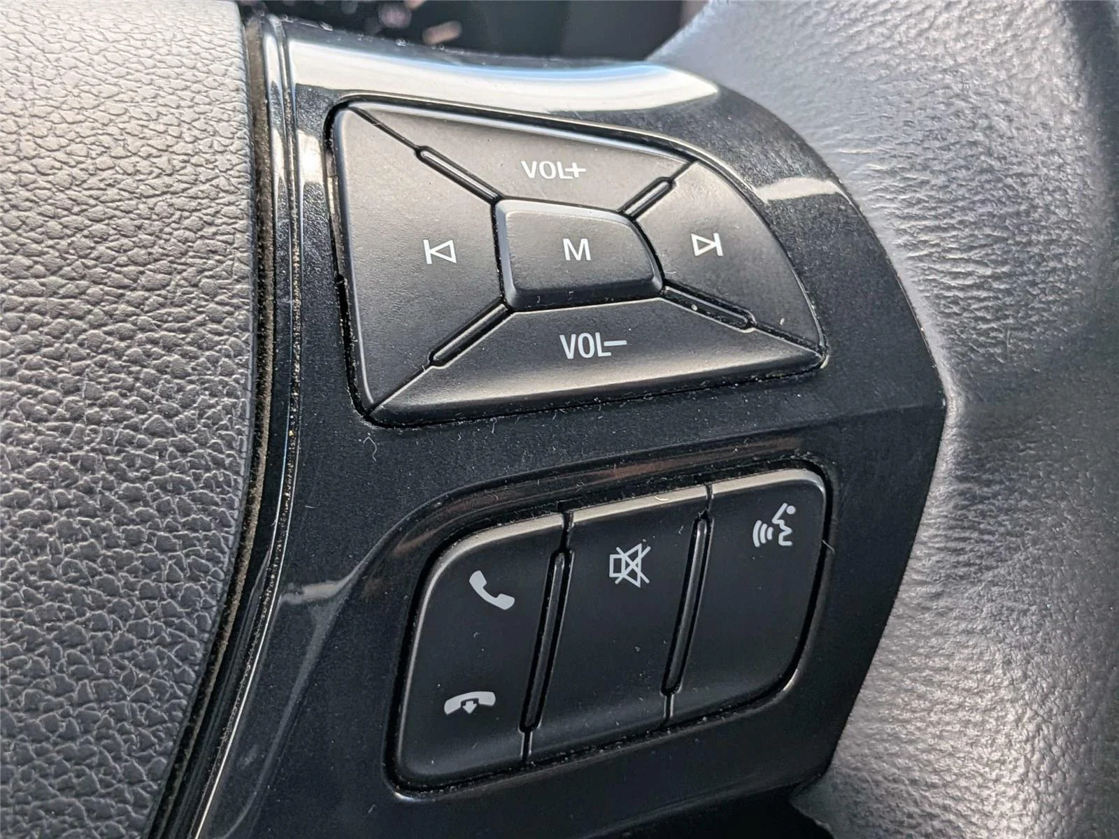 Used 2017  Ford XLT image 24