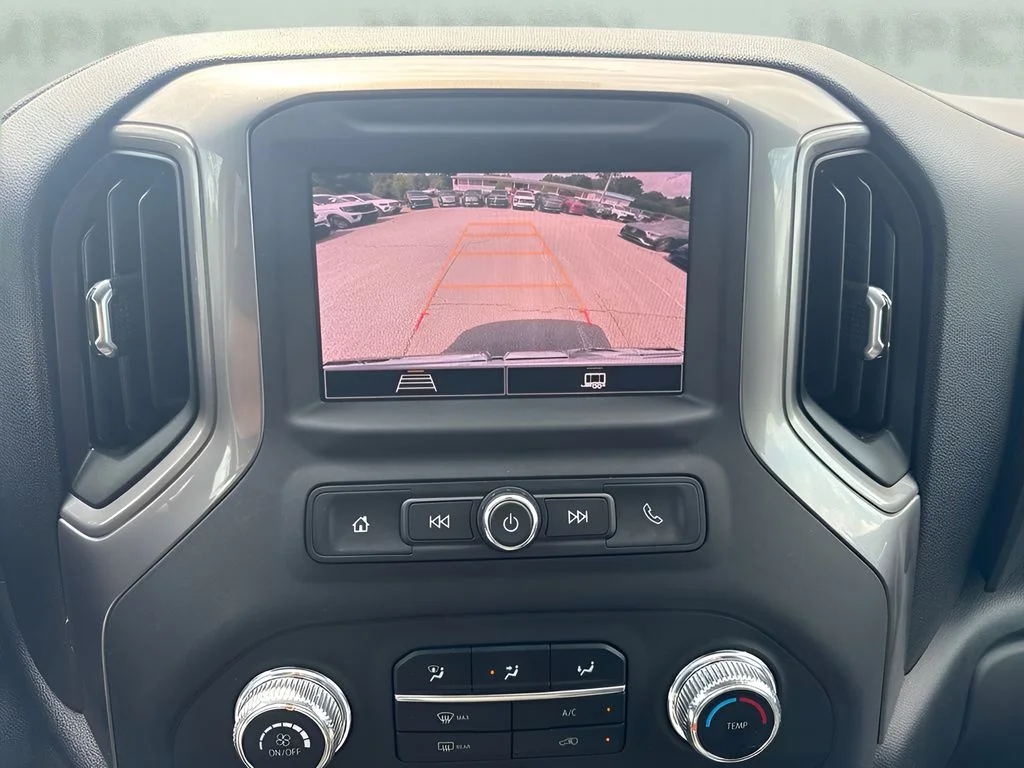 Used 2023 White GMC Pro image 9