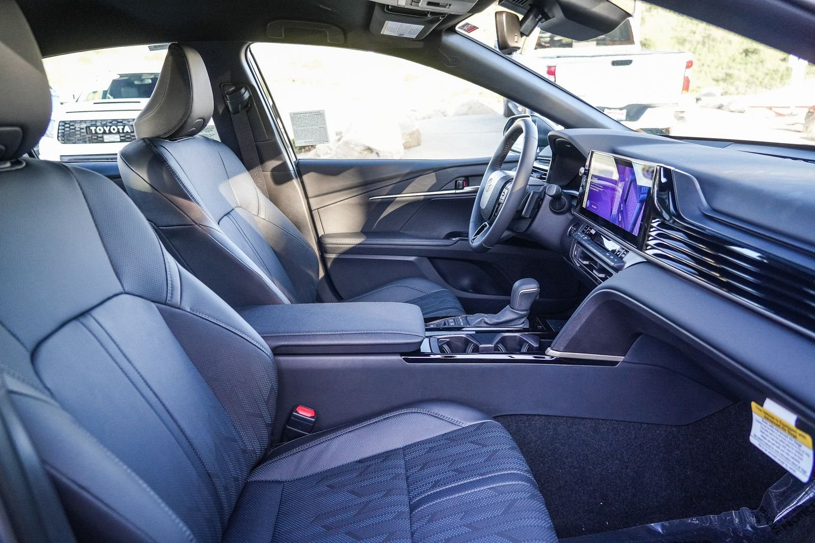 2026 Toyota Camry XSE - Photo 16