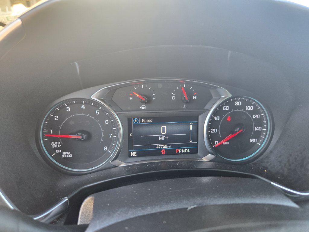 Used 2024 Gray Chevrolet LT image 18