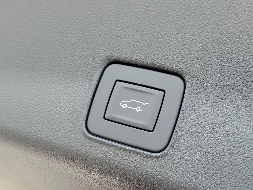 New 2026 Apex Red Chevrolet LT image 30