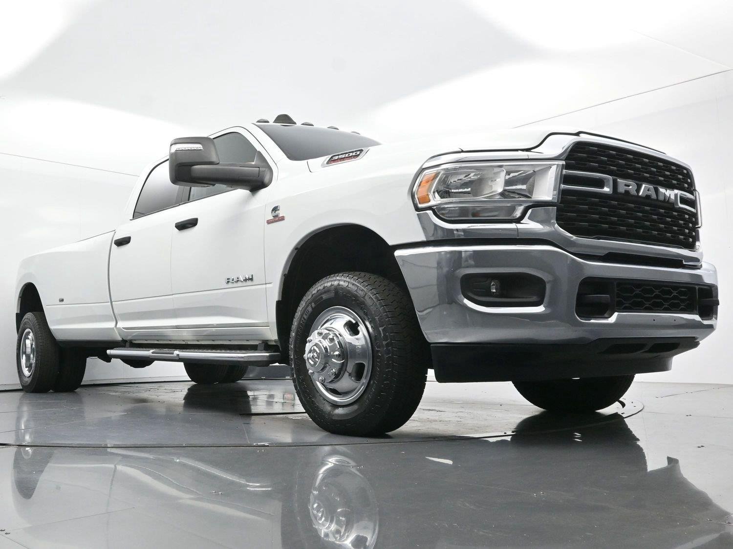 Used 2024 Bright White Clearcoat Ram Big Horn image 43