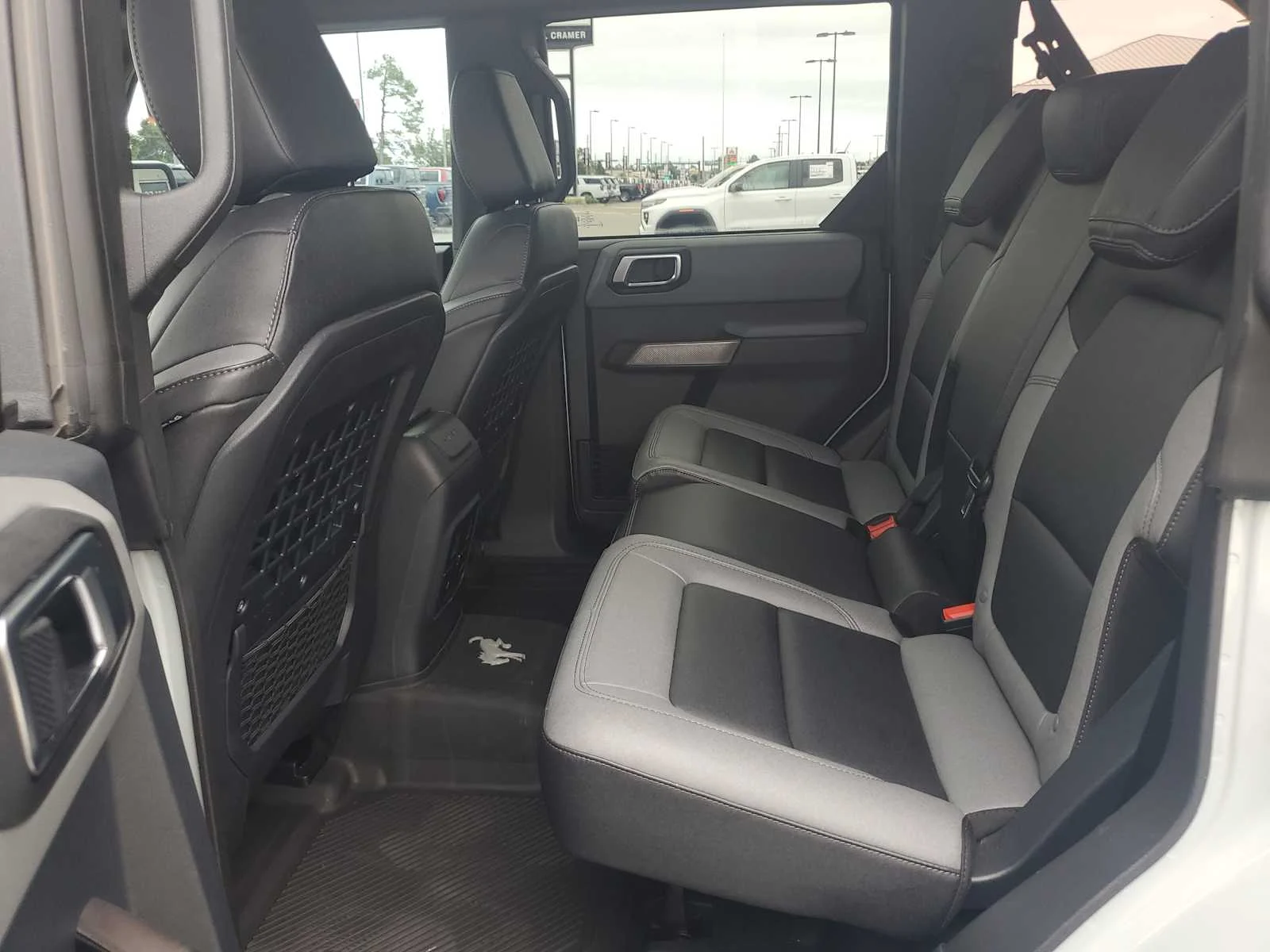 Used 2023  Ford Base image 22