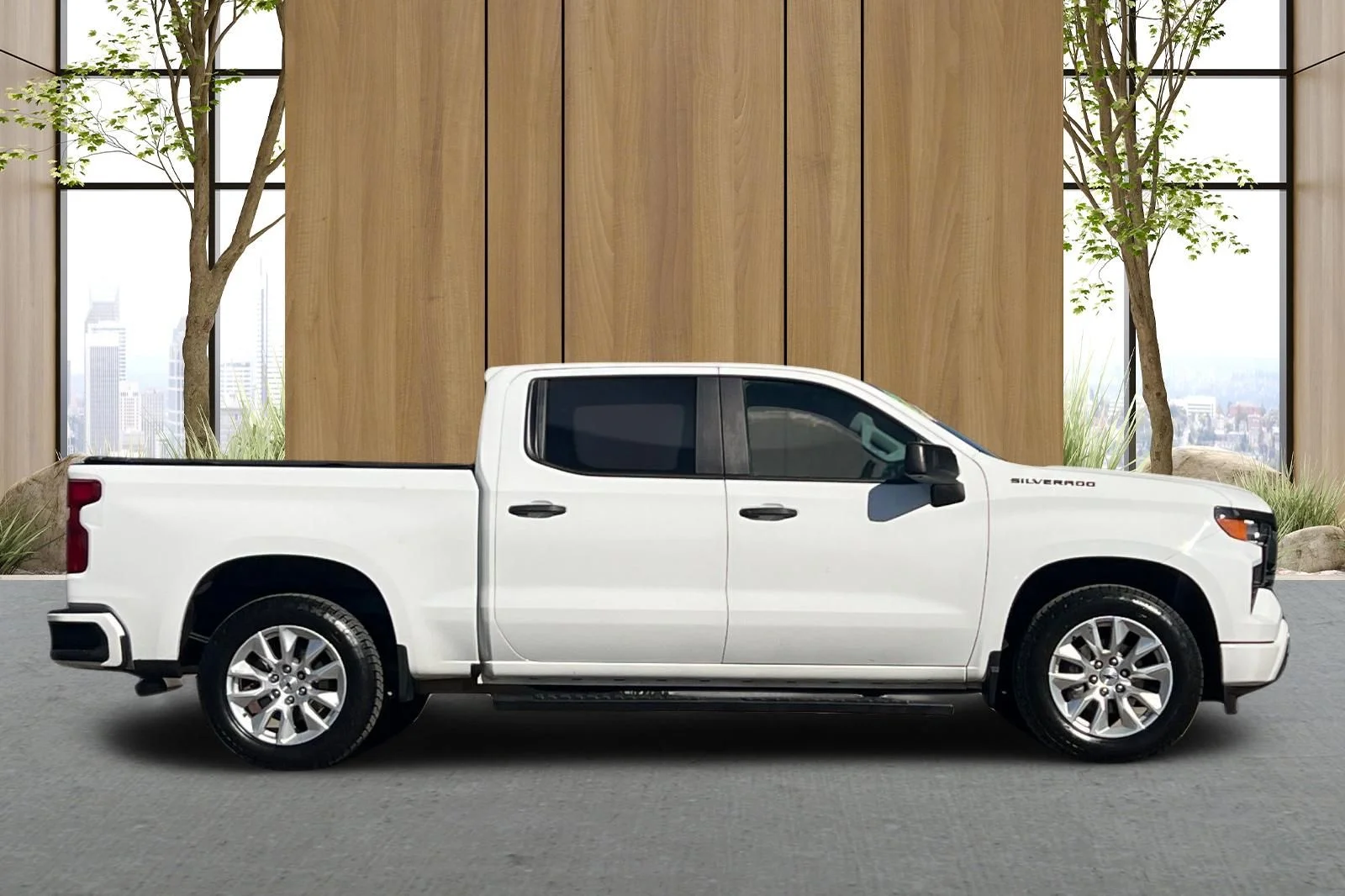 Used 2023 White Chevrolet Custom image 3