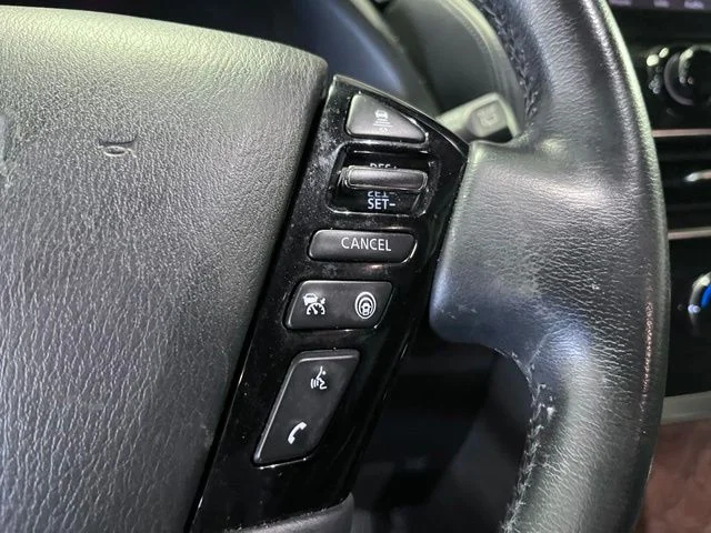 Used 2022 Gray Nissan SL image 25
