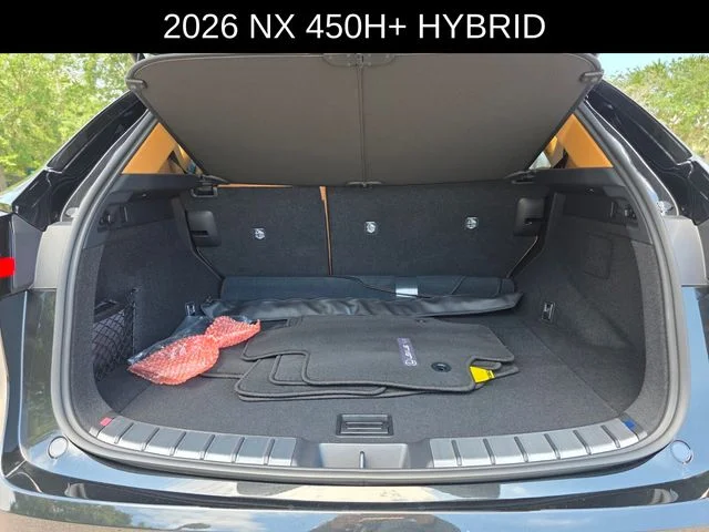2026 Lexus NX PHEV 450h+ - Photo 15