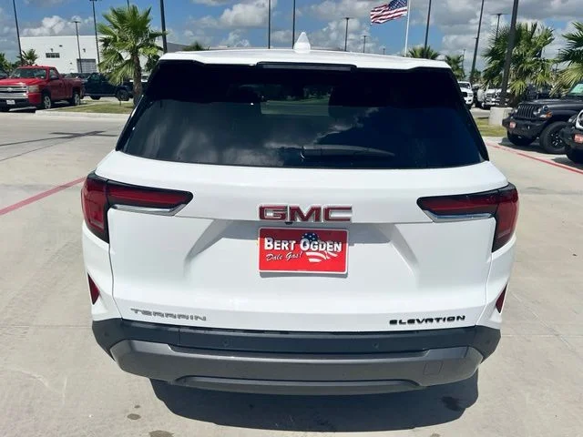Used 2026 White GMC Elevation image 5