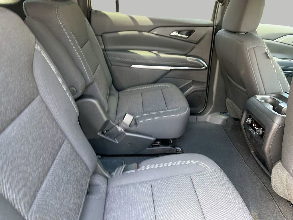 2026 Chevrolet Traverse LT - Photo 14