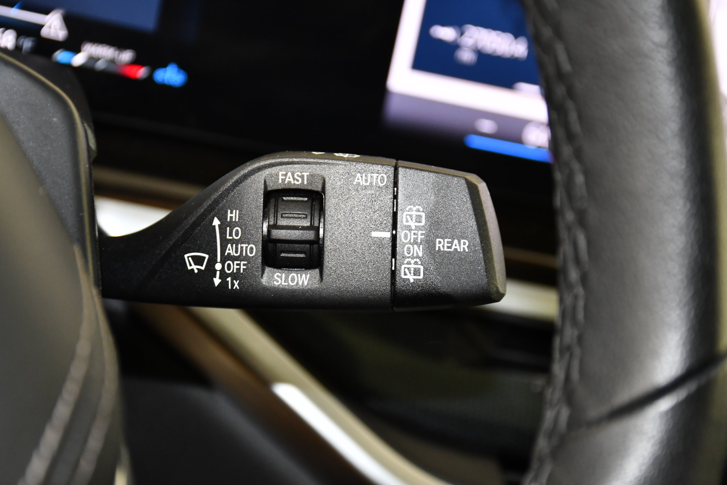 Used 2026 Black Sapphire Metallic BMW xDrive40i image 24