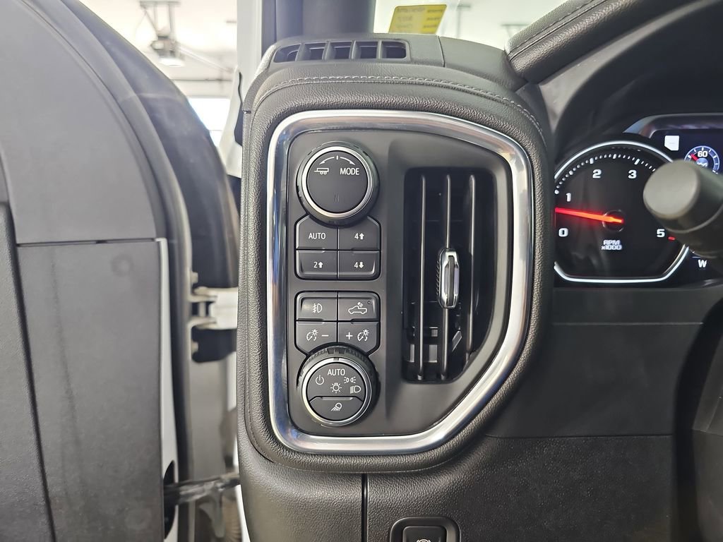 Used 2022 Summit White Chevrolet High Country image 31