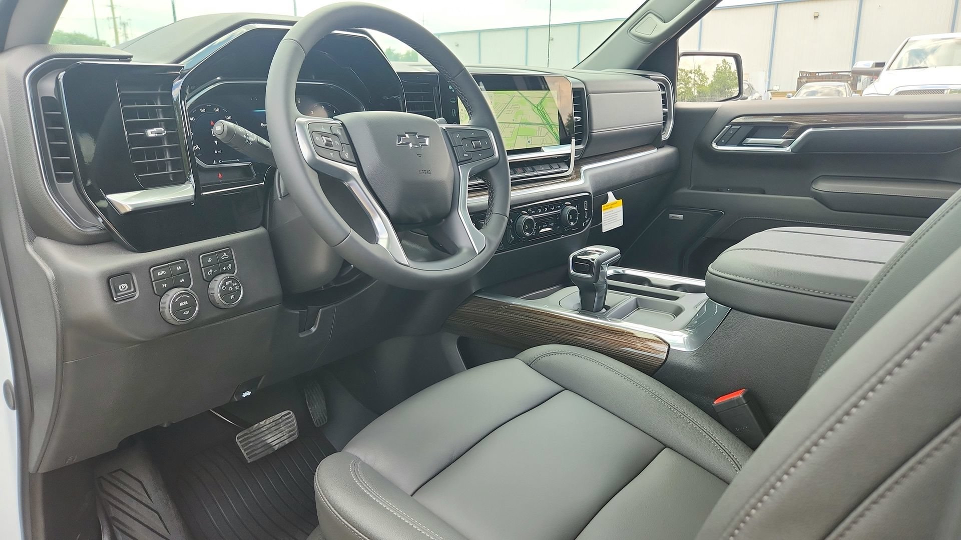 2026 Chevrolet Silverado 1500 LT Trail Boss - Photo 10
