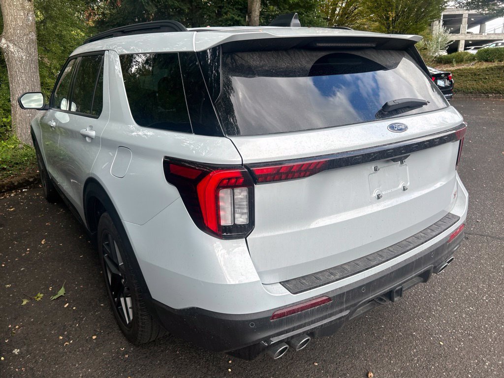 Used 2026 White Metallic Ford ST image 4