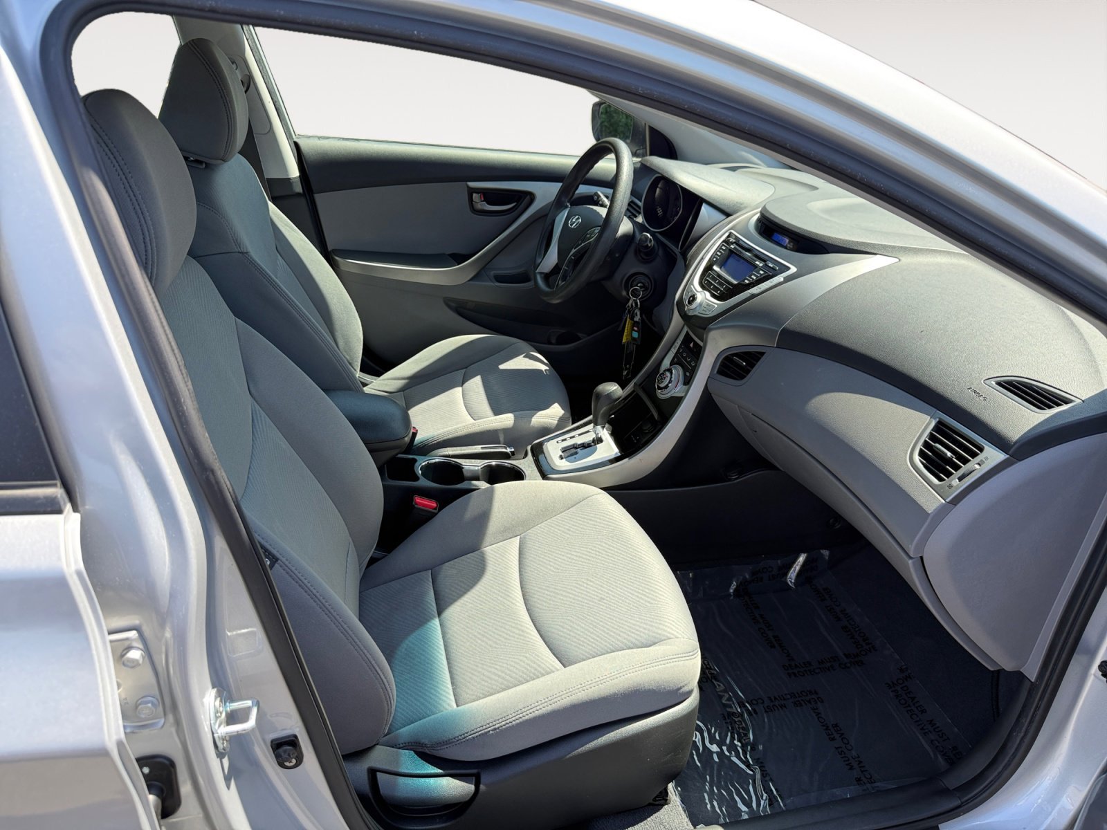 Used 2012 Shimmering Silver Metallic Hyundai GLS image 19