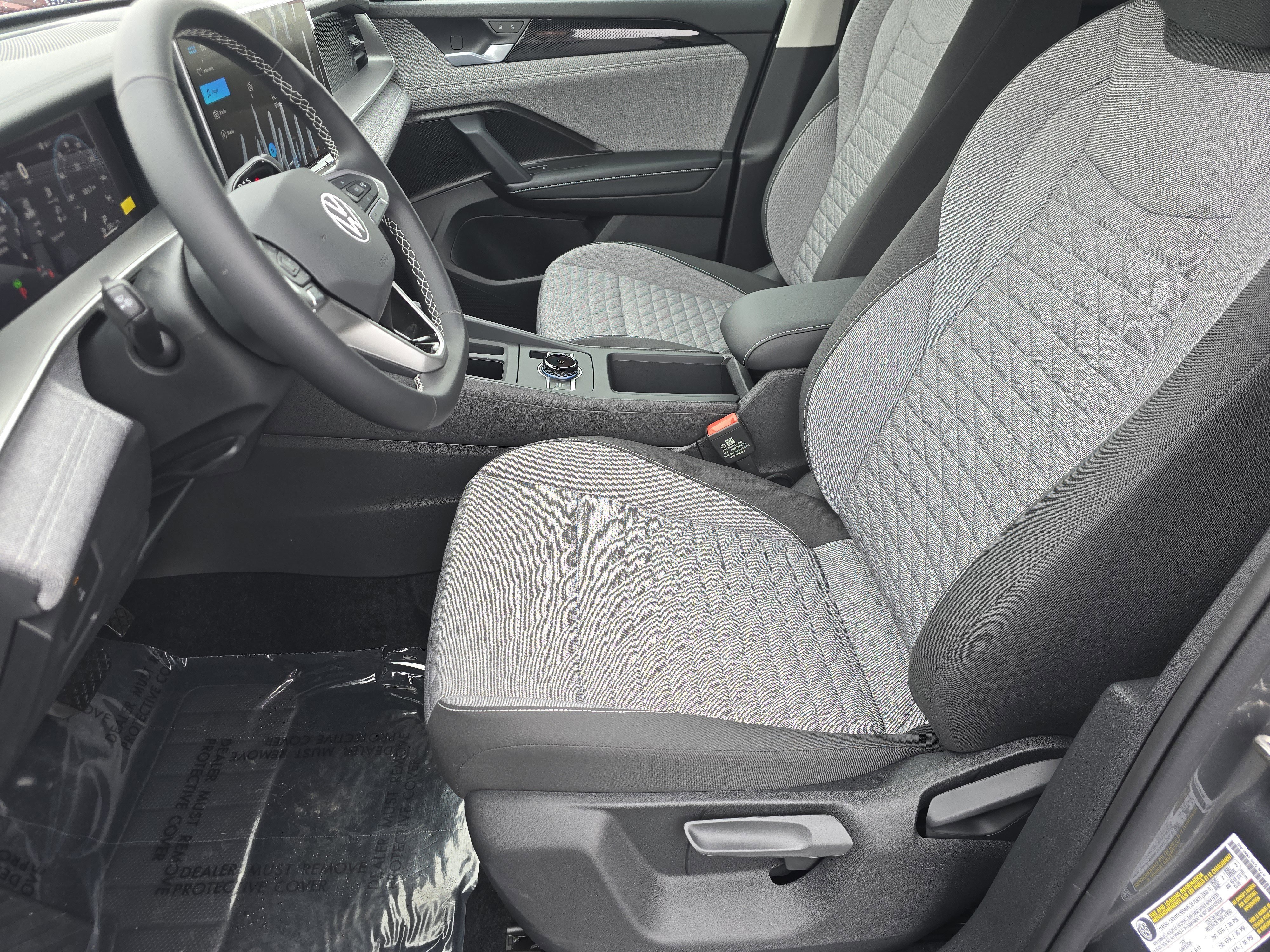 New 2026 Platinum Gray Metallic Volkswagen S image 18