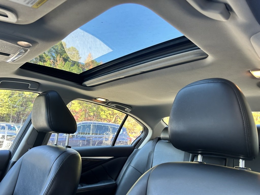 2019 Infiniti Q50 3.0t LUXE photo 3