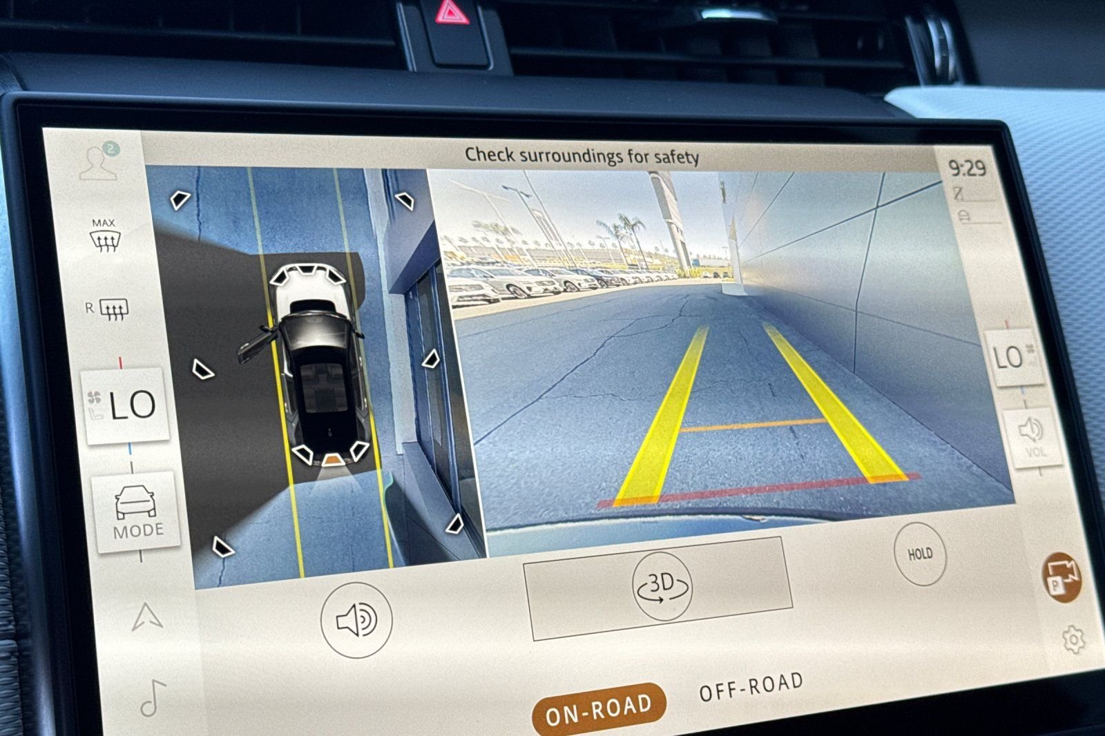 2025 Land Rover Discovery Sport Dynamic SE - Photo 23