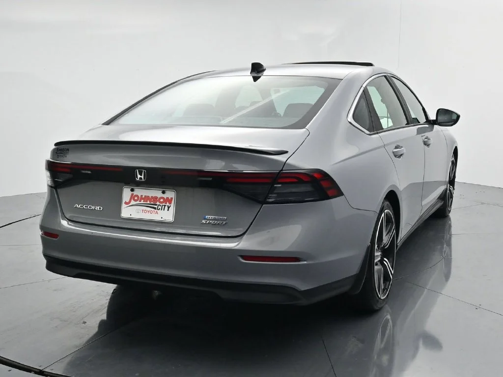 Used 2023  Honda Sport image 5