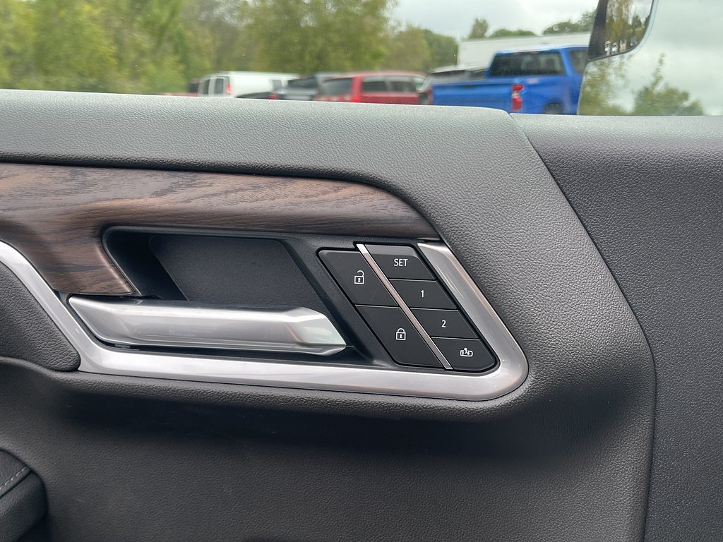 2026 GMC Sierra 1500 SLT - Photo 27