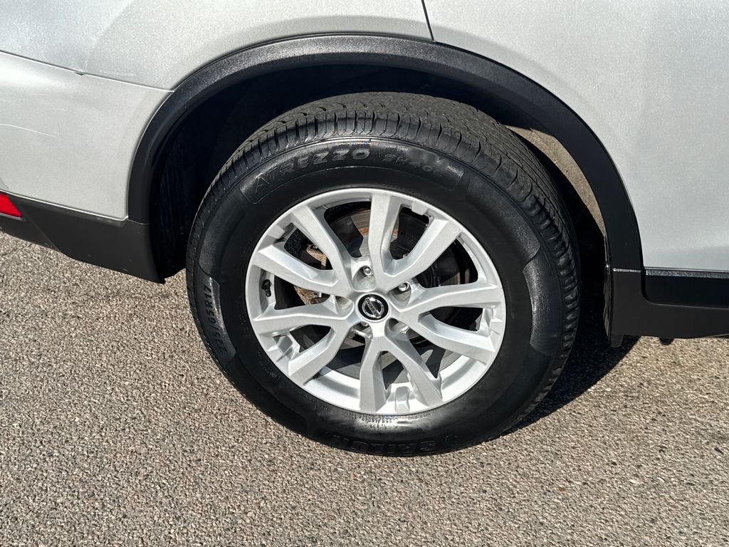 Used 2018 Silver Nissan SV image 41