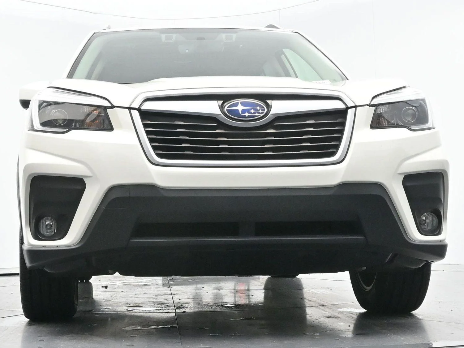 Used 2021 Crystal White Pearl Subaru Premium image 47