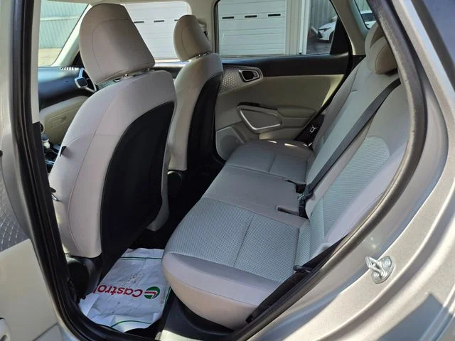 Used 2025 Silver Kia  image 12
