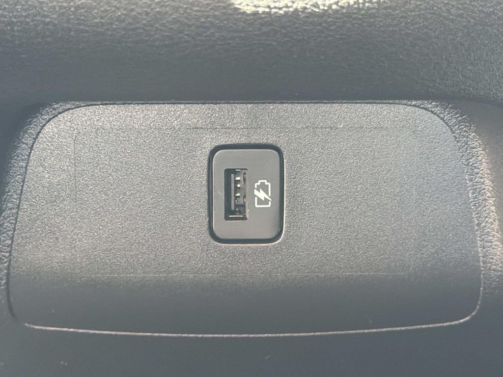 Used 2024 Gray Nissan SV image 18