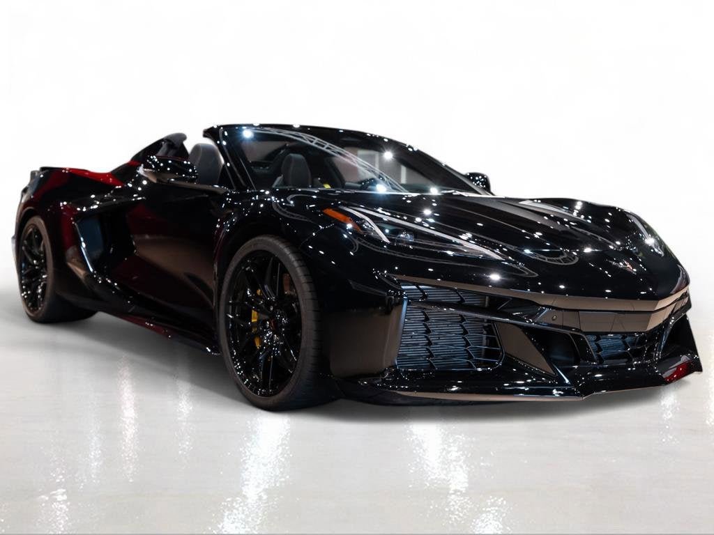 Used 2025 Black Chevrolet Z06 image 3