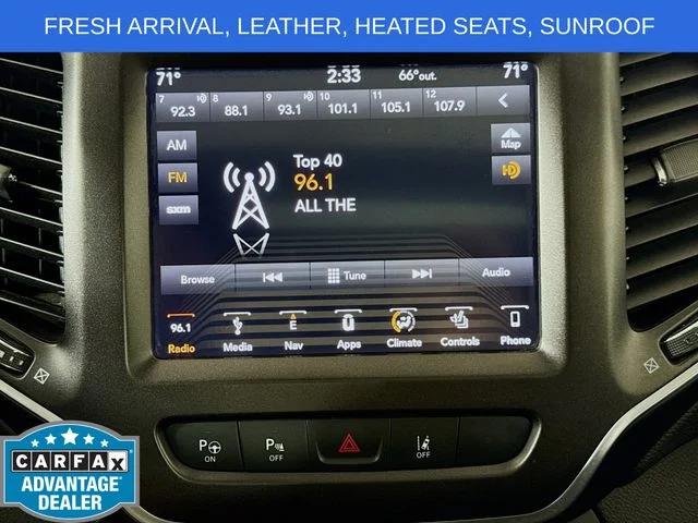 Used 2019 Red Jeep Trailhawk image 15