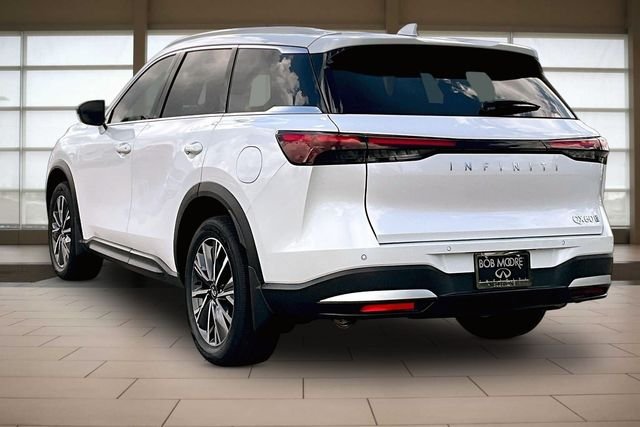 New 2027 RADIANT WHITE INFINITI LUXE image 12