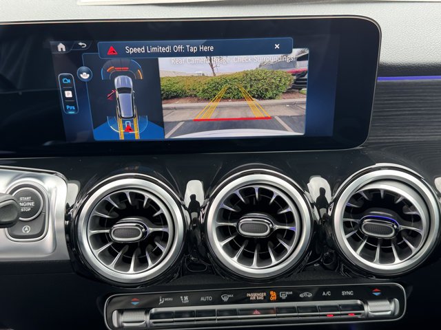 New 2026 Polar White Mercedes-Benz GLB 250 image 10