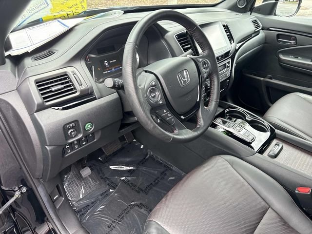 Certified Used 2022 Crystal Black Pearl Honda AWD BLACK EDITION image 22