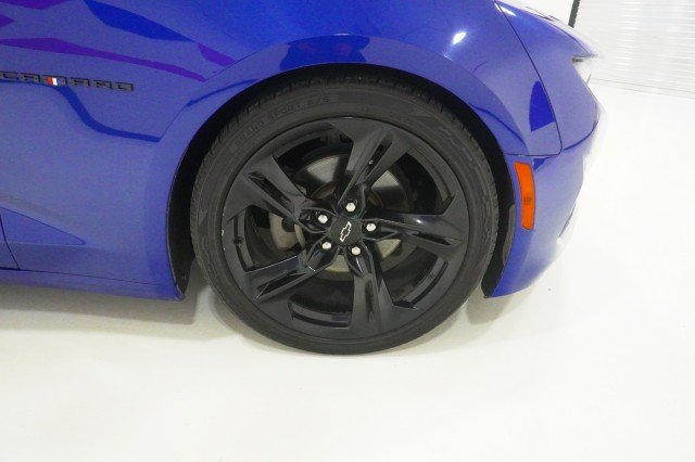 Used 2021  Chevrolet 1LS image 5