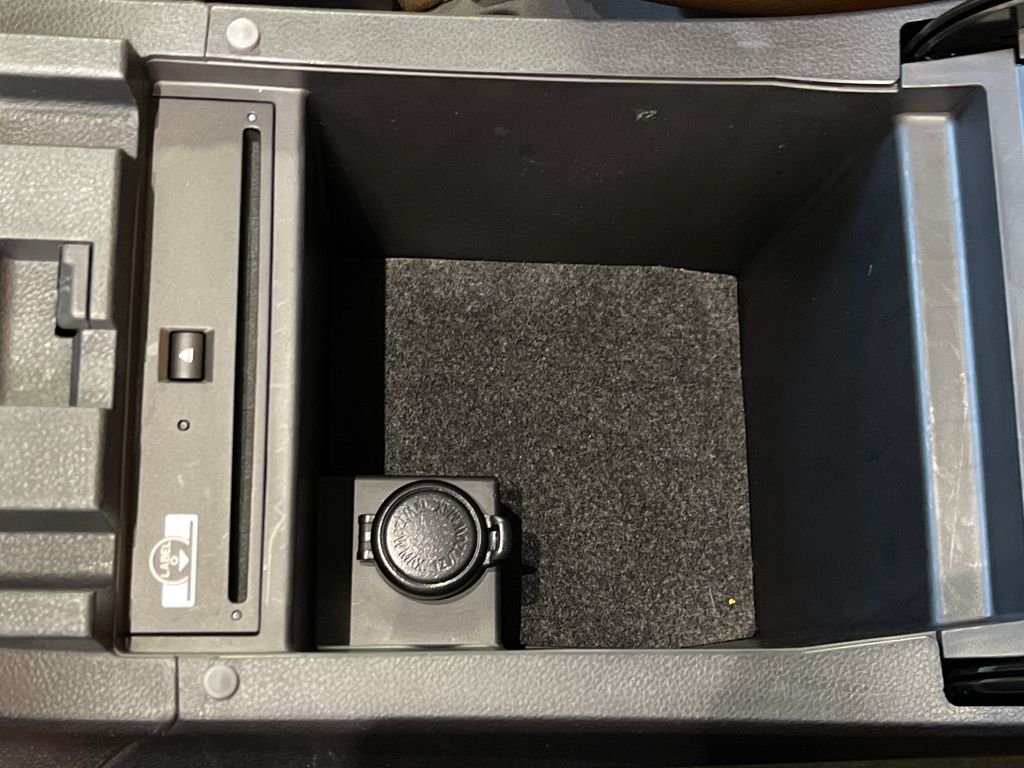 Certified Used 2022 Gray Subaru Touring image 29
