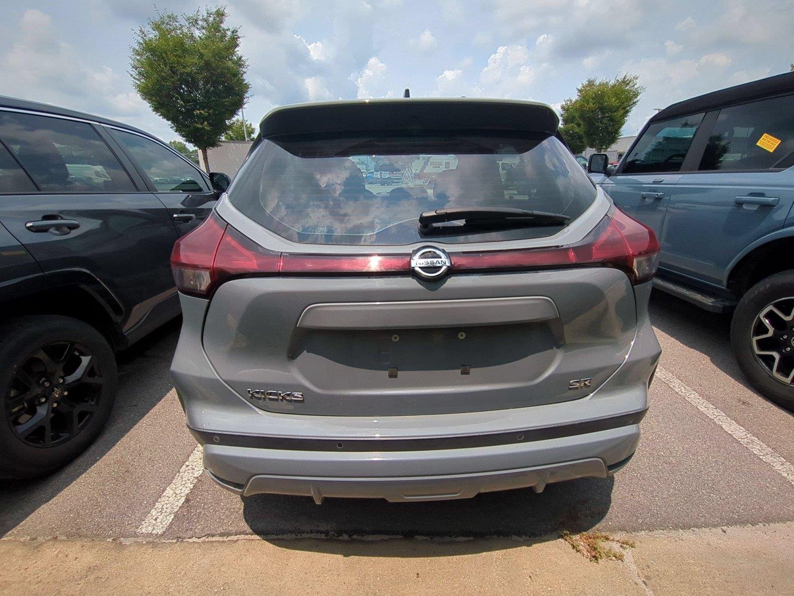 Used 2021 Boulder Gray Pearl Nissan SR image 5