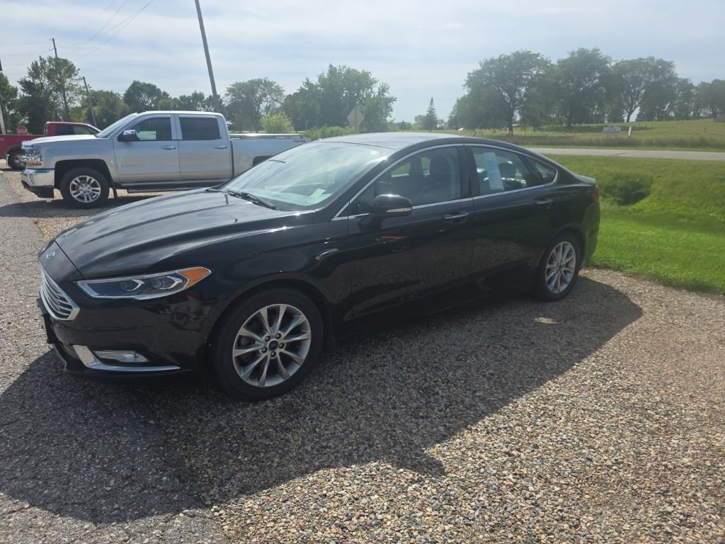 Used 2017 Black Ford SE image 4