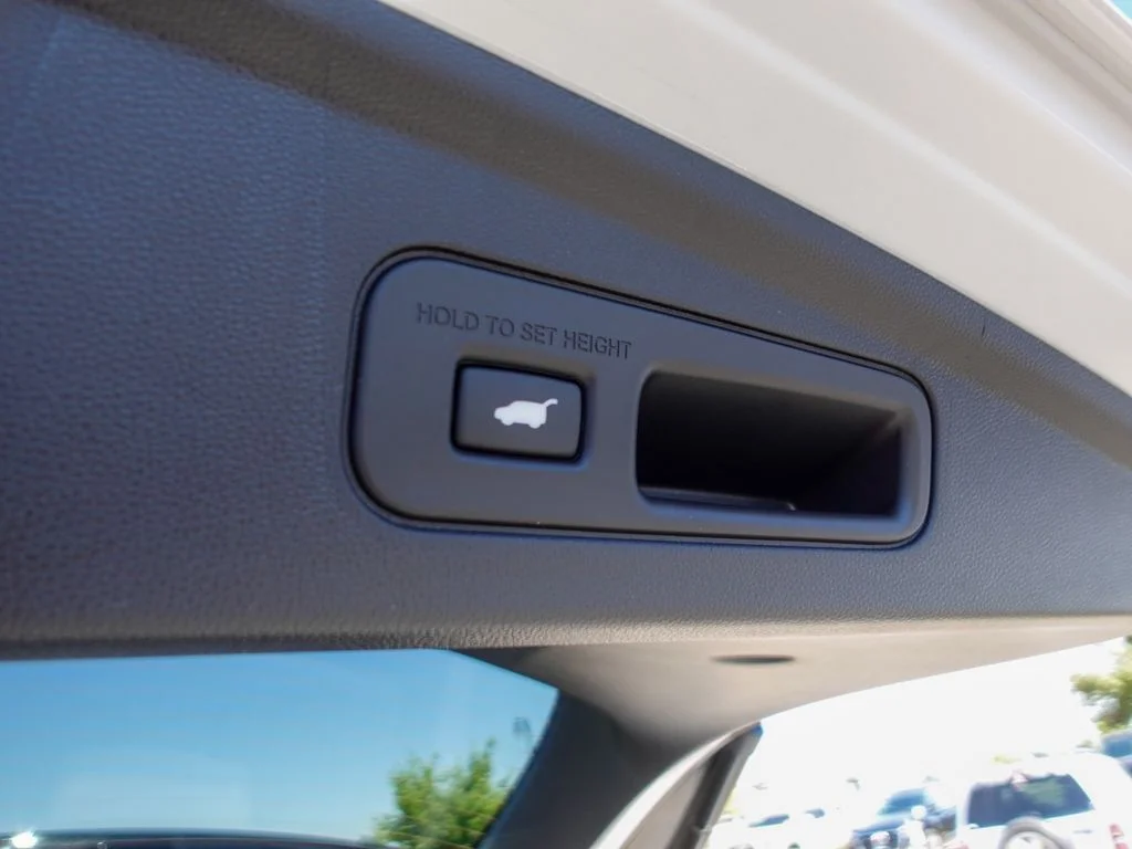 New 2026 Platinum White Acura Technology Package image 29