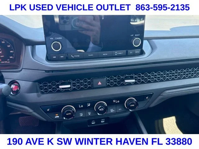 Used 2023 Blue Honda EX image 9