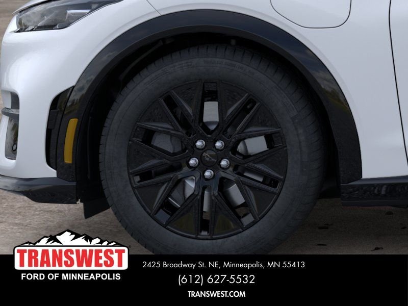 New 2026 Star White Metallic Tri-coat Ford Premium image 19