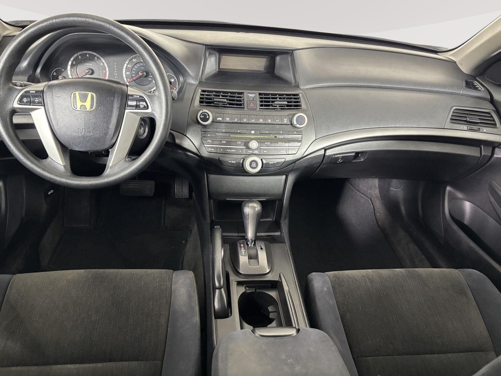 Used 2009 Polished Metal Metallic Honda LX image 6